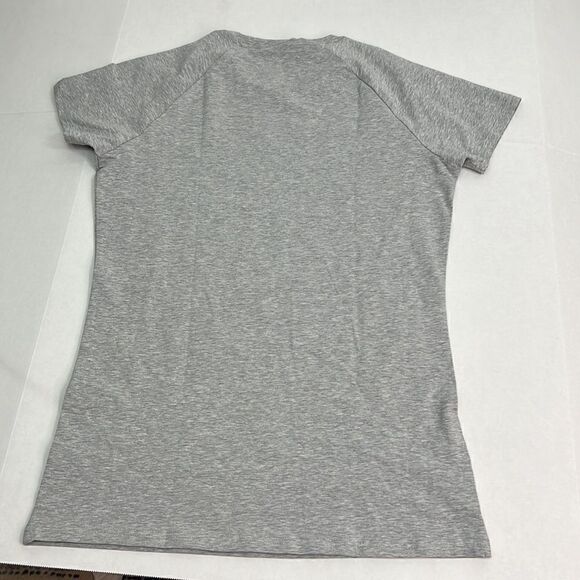 Gymshark Gray fitted Athletic T-shirt with spell out. Size medium NWT - Picture 11 of 12
